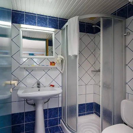 Latania Apart-hotel 3*
